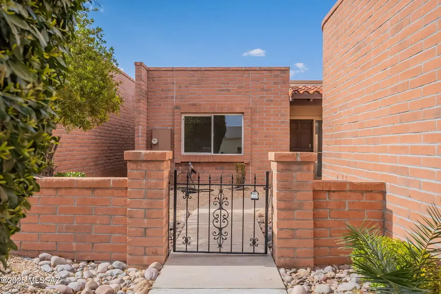 1594 W Calle Hacienda, Green Valley, AZ 85622 - #3
