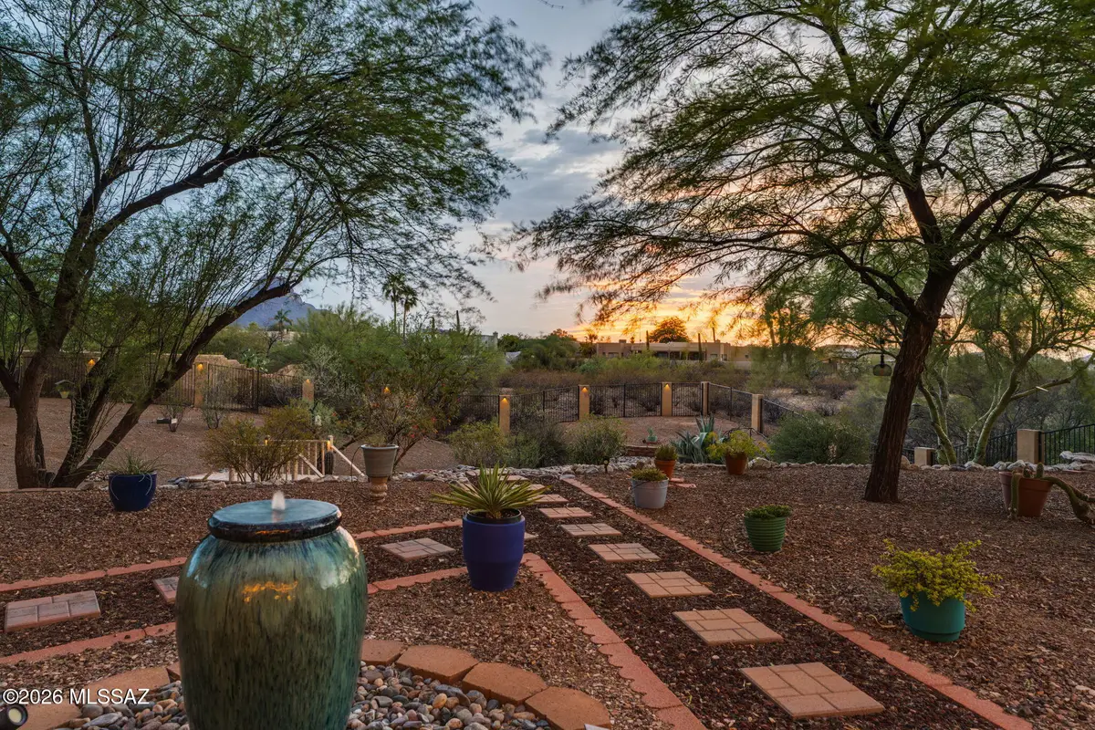 7865 N Via Laguna Niguel, Tucson, AZ 85743 - #1