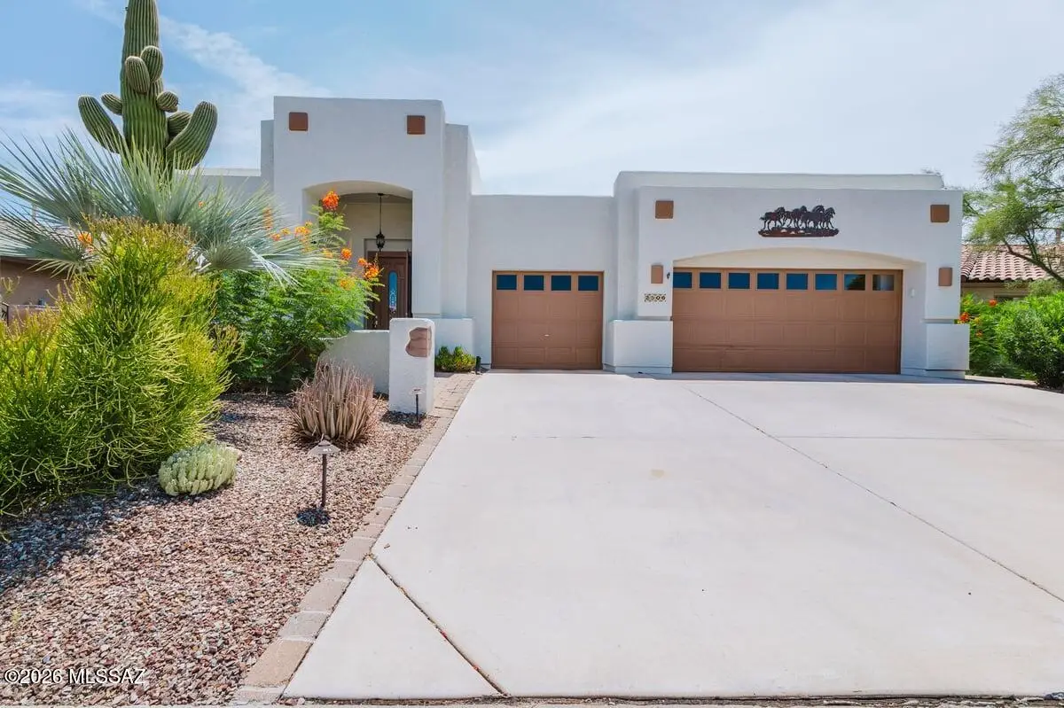 2506 E Bluejay Bluff, Green Valley, AZ 85614 - #1