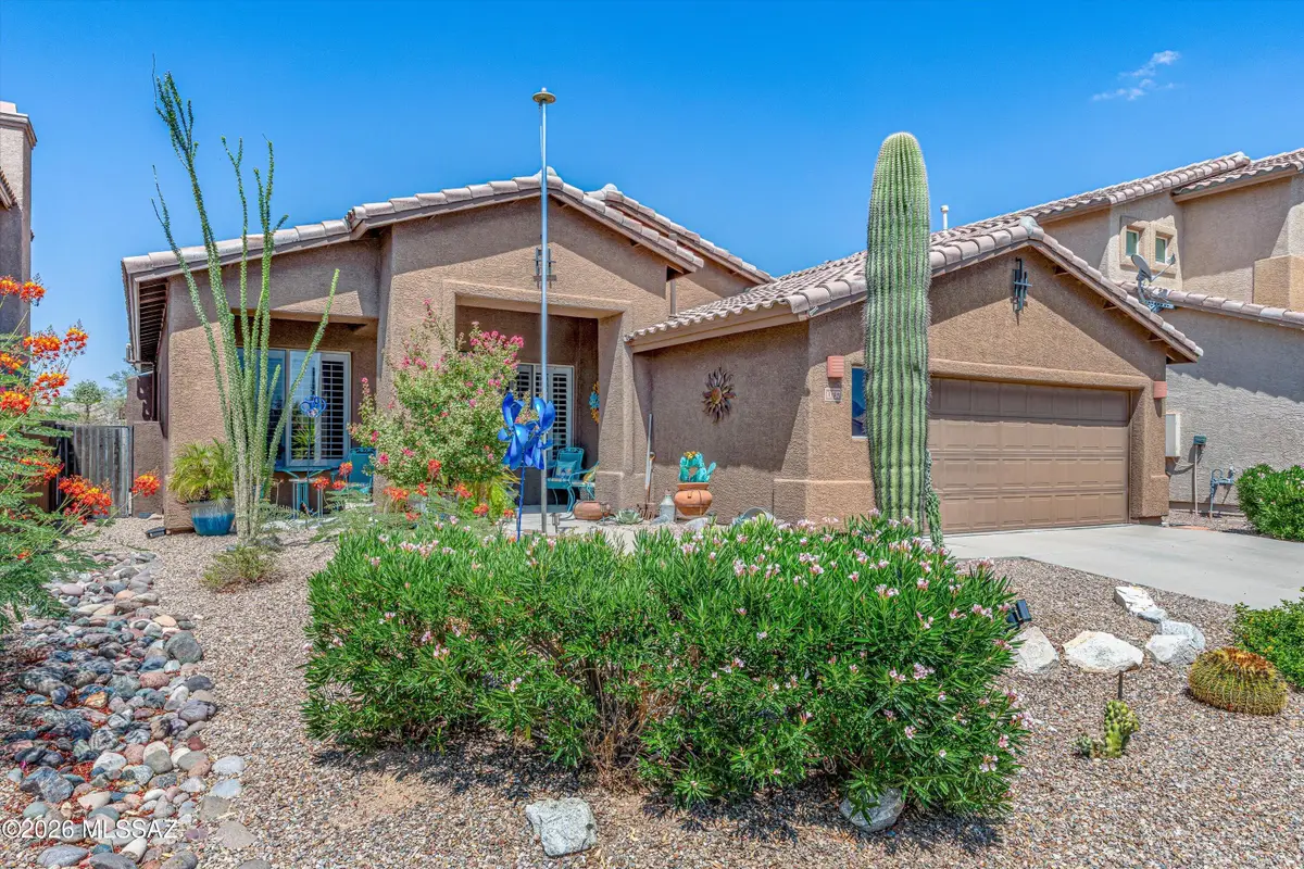 13737 N Carlynn Cliff, Oro Valley, AZ 85755 - #1