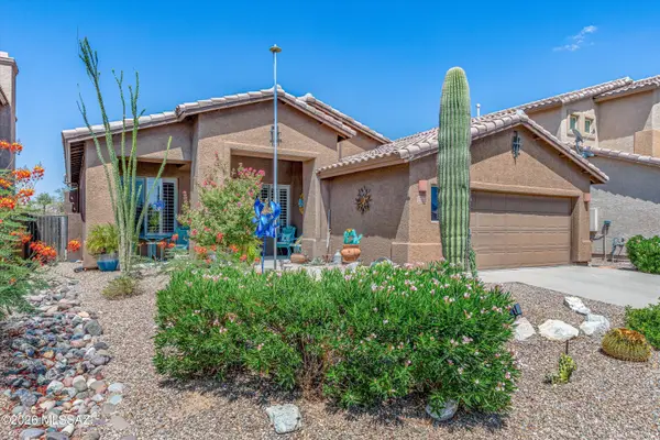13737 N Carlynn Cliff, Oro Valley, AZ 85755