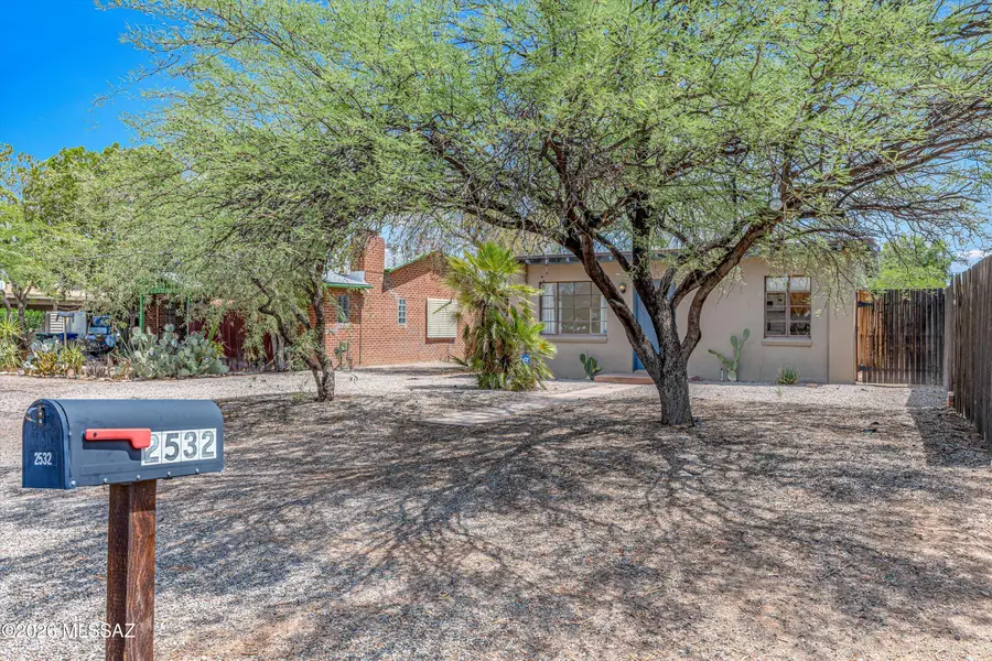 2532 N Fair Oaks, Tucson, AZ 85712 - #3