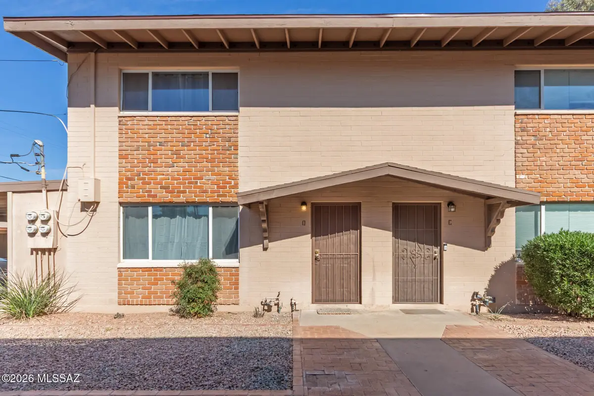 925 N Venice, Tucson, AZ 85711 - #1