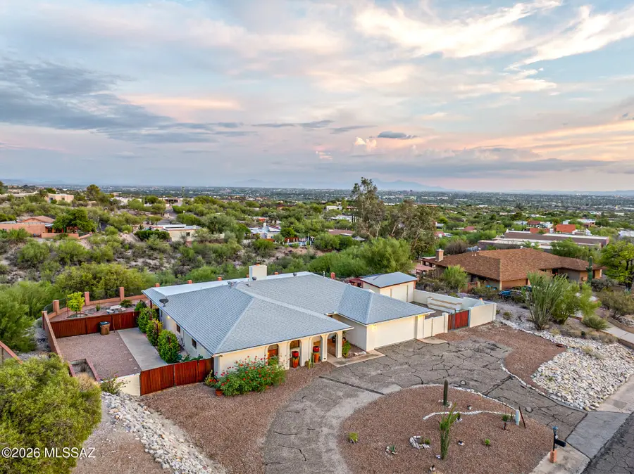 4616 N Avenida Del Cazador, Tucson, AZ 85718 - #2