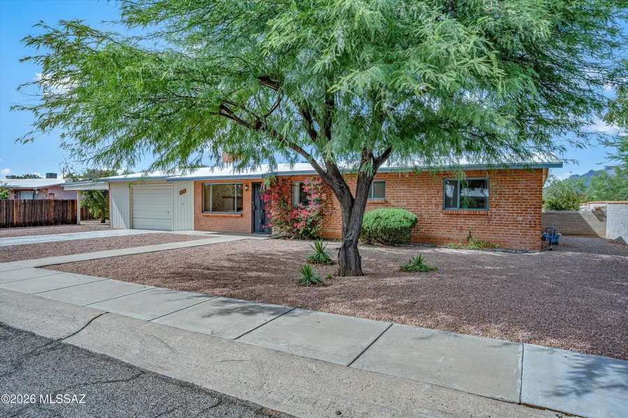 909 E El Caminito, Tucson, AZ 85719 - #3