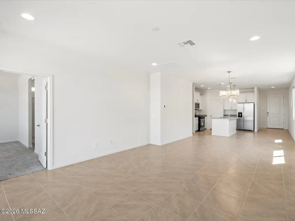 5196 W Bowen House, Tucson, AZ 85757 - #1