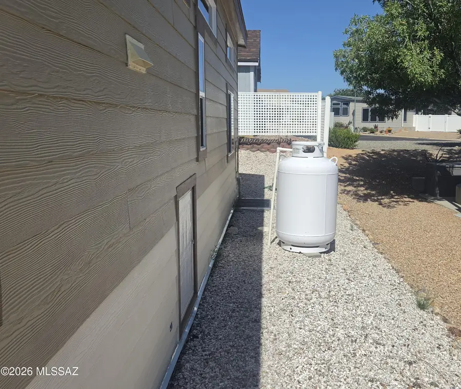1030 S Barrel Cactus, Benson, AZ 85602 - #2