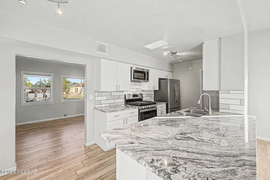 1115 E East Circle, Tucson, AZ 85719 - #3