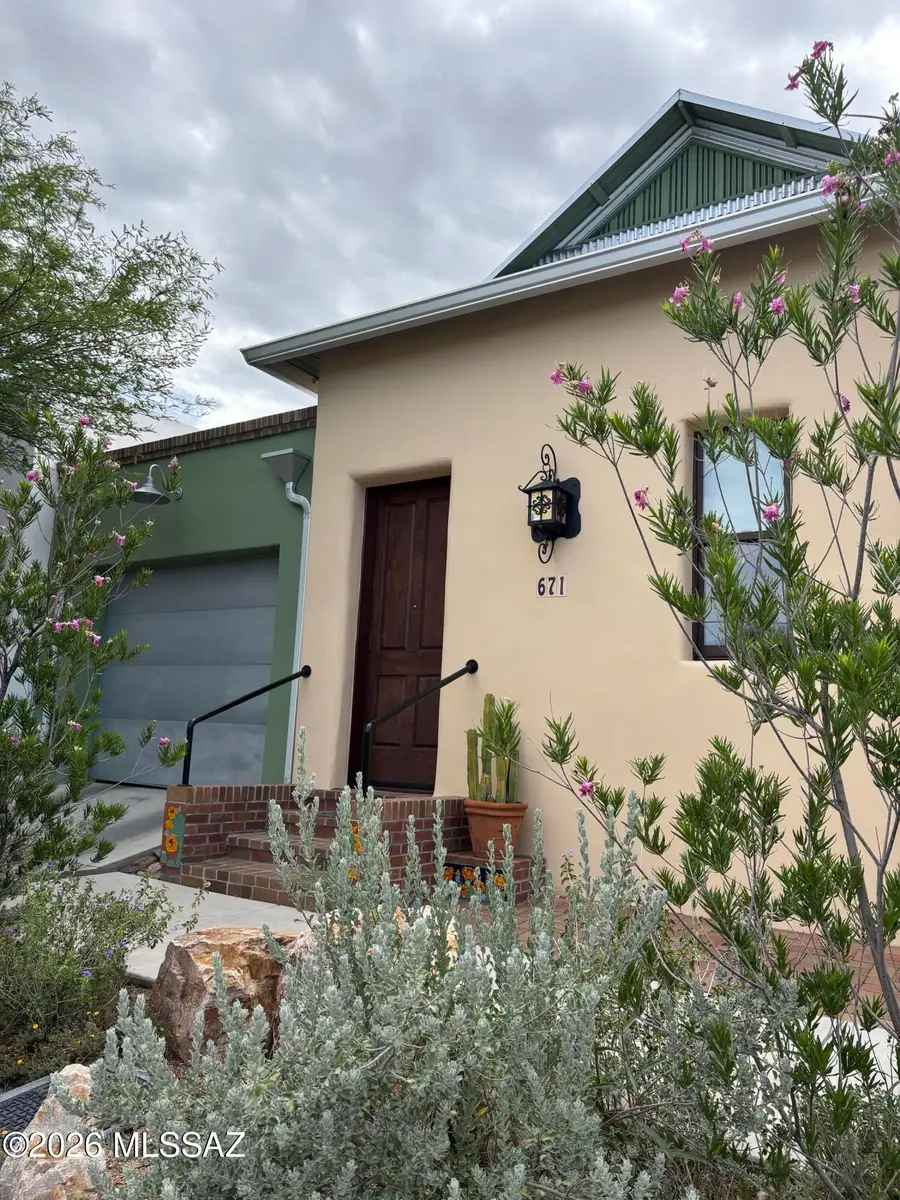 671 S Main, Tucson, AZ 85701 - #3