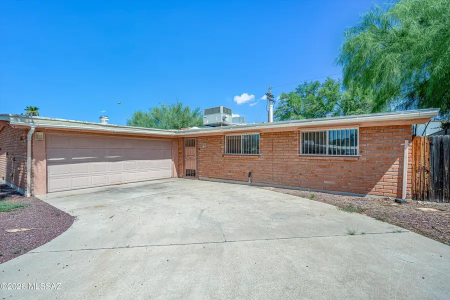8701 E Baker, Tucson, AZ 85710 - #2
