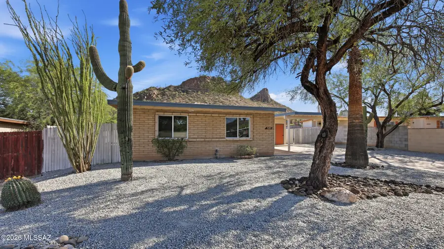 3183 W Holladay, Tucson, AZ 85746 - #2
