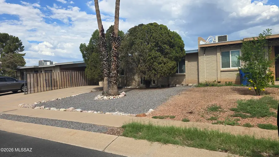 3637 S Edmonton, Tucson, AZ 85730 - #2