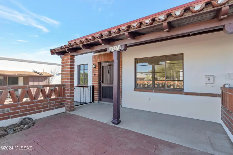 211 W Camino Alameda, Green Valley, AZ 85614 - #2