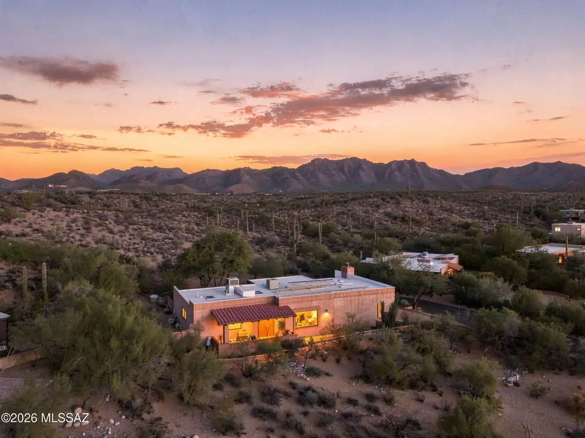4961 W Placita De Los Vientos, Tucson, AZ 85745 - #1