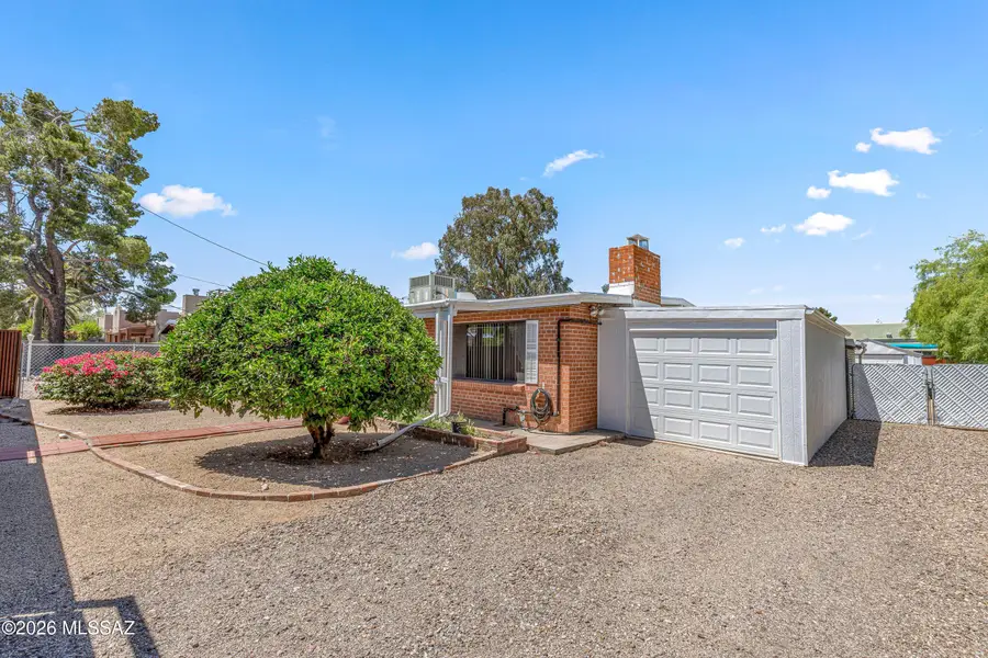 2861 N Swan, Tucson, AZ 85712 - #2