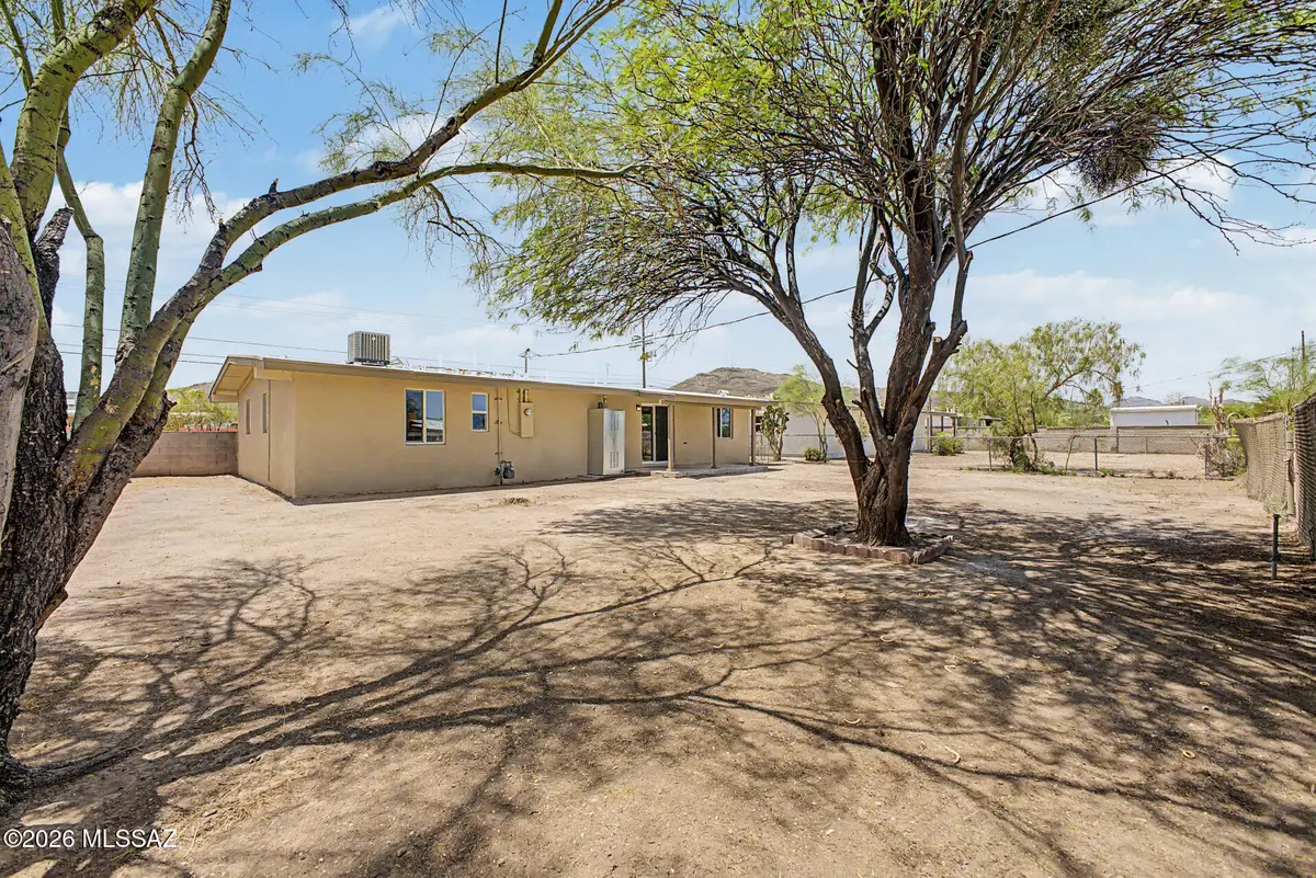 1212 W Fresno, Tucson, AZ 85745 - #1