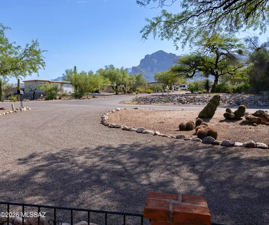 1642 W Avenue De Maximillian, Tucson, AZ 85704 - #2
