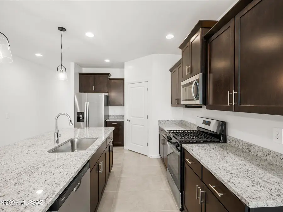 8013 S Walnutview, Tucson, AZ 85757 - #2
