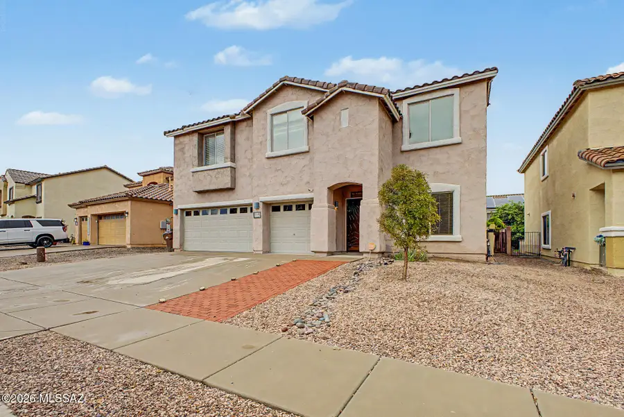 879 W Vuelta Granadina, Sahuarita, AZ 85629 - #2