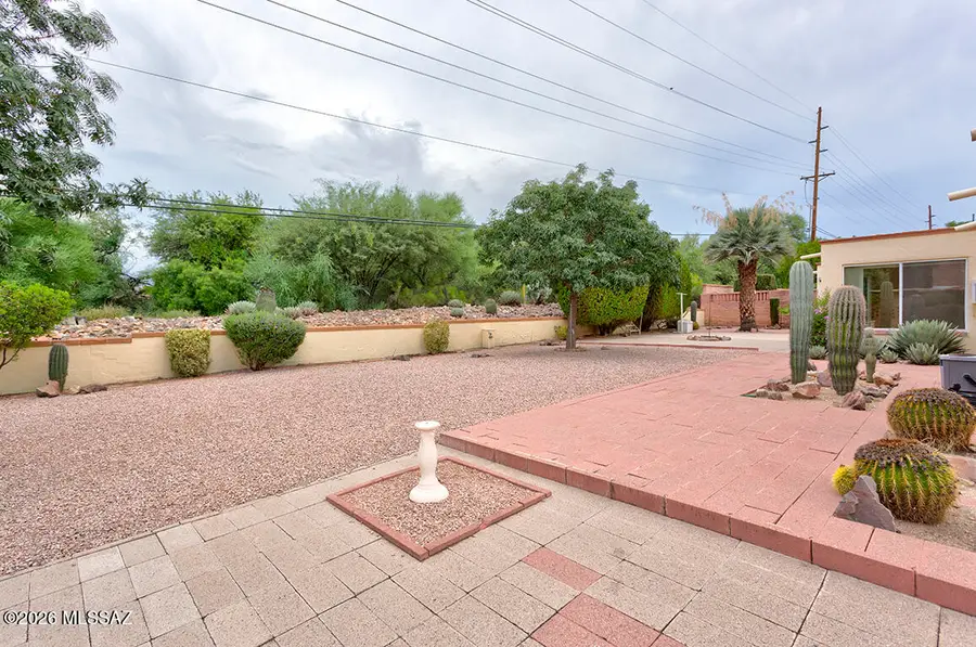 150 N La Flecha, Green Valley, AZ 85614 - #3