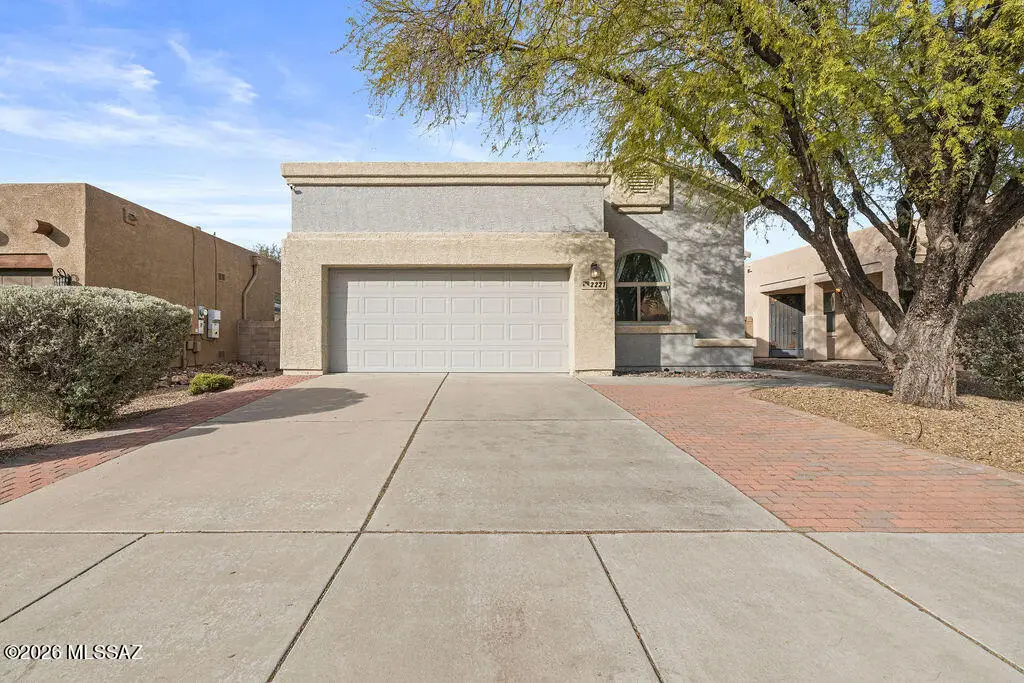 2221 N Avenida Tabica, Green Valley, AZ 85614 - #1