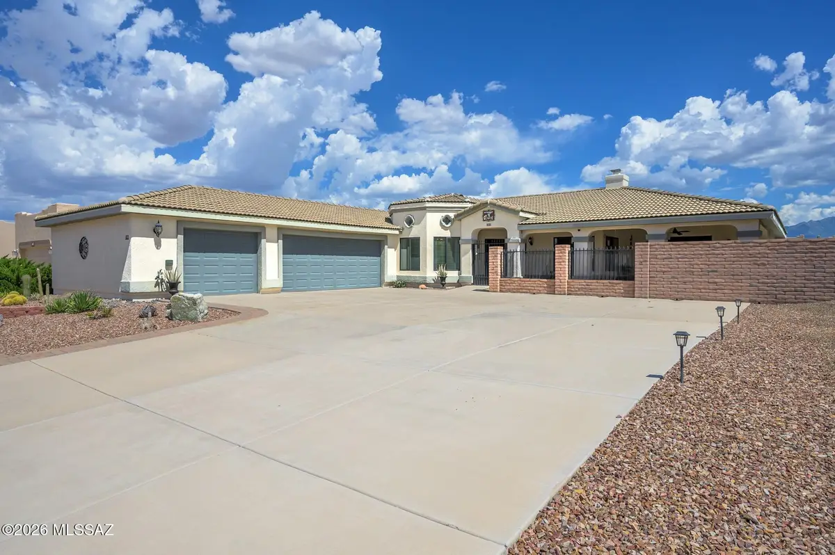833 S Placita Hermosura, Green Valley, AZ 85614 - #1