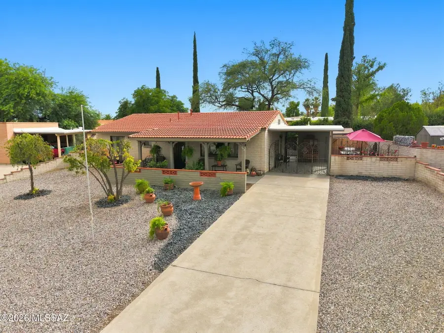 942 S Abrego, Green Valley, AZ 85614 - #3