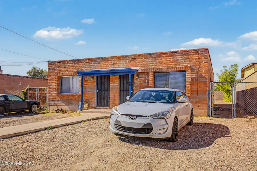 526 W 42nd, Tucson, AZ 85713 - #2