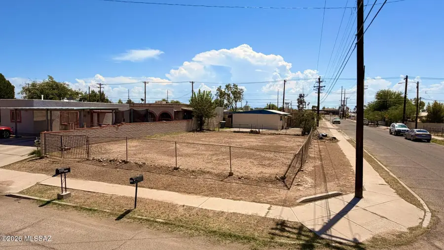 400 E 34th, Tucson, AZ 85713 - #2