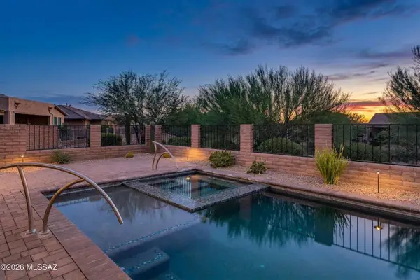 2475 E Rolling Meadow, Green Valley, AZ 85614