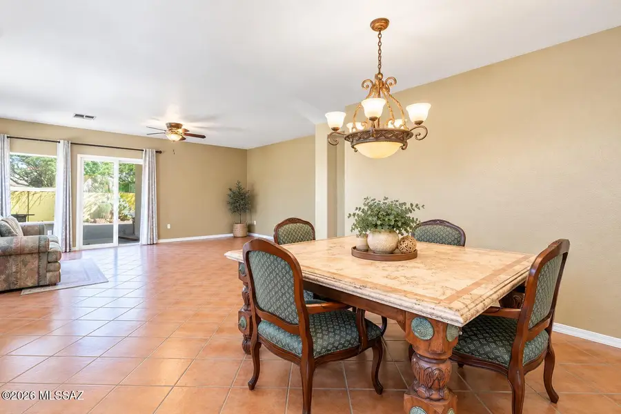 124 W Calle Priscal, Sahuarita, AZ 85629 - #2