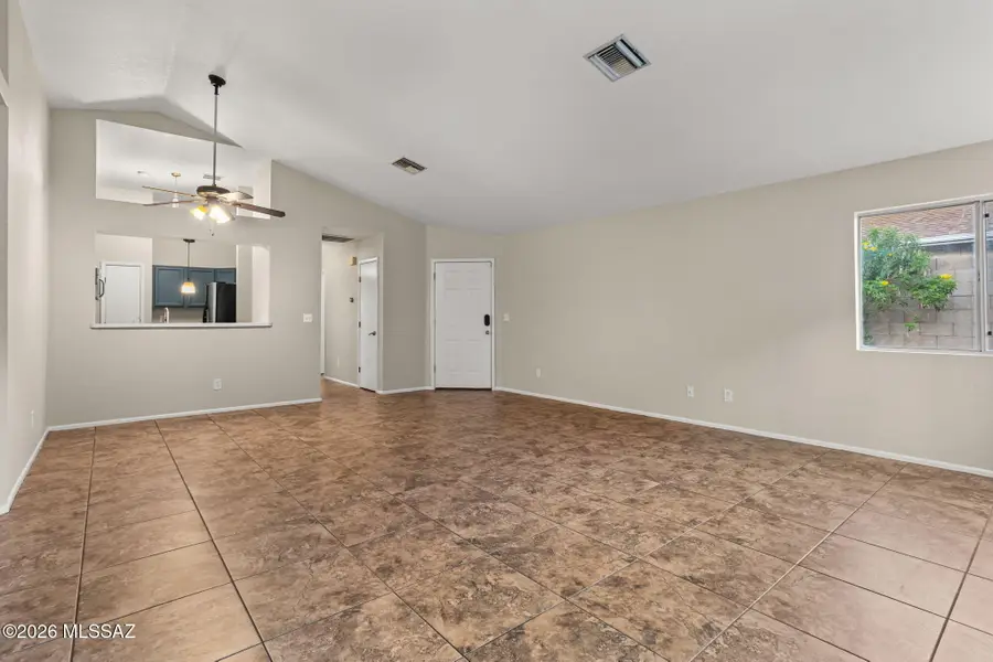 2555 W Brogan, Tucson, AZ 85745 - #3