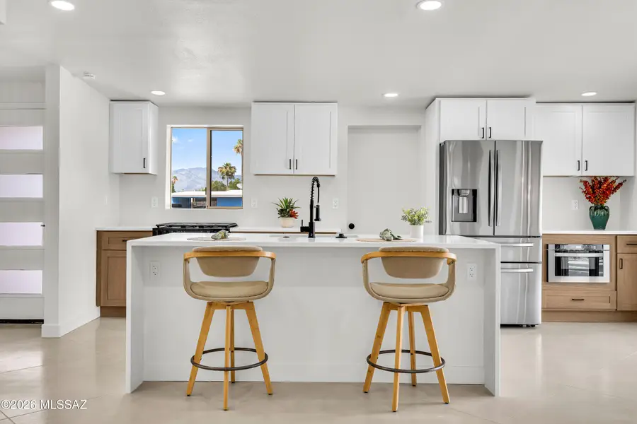 7438 E 25th, Tucson, AZ 85710 - #2