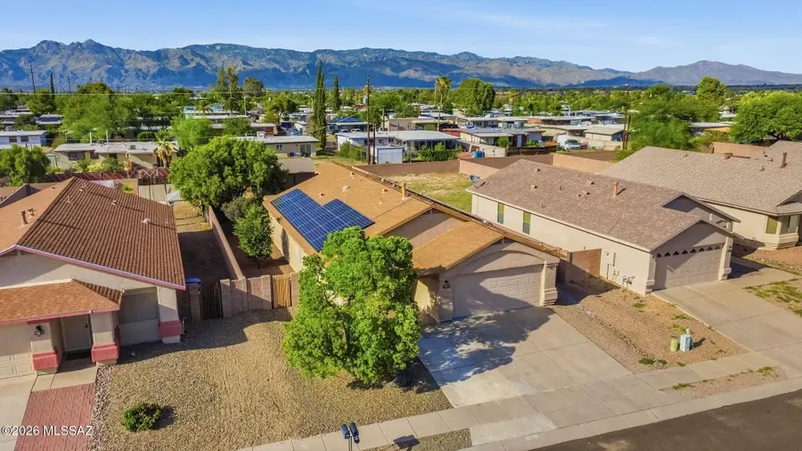 7933 E Jennifer Anne, Tucson, AZ 85730 - #2