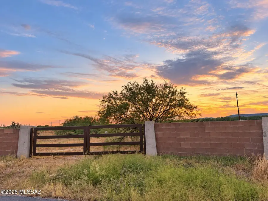 124 E Placita Colonia Real, Green Valley, AZ 85614 - #2
