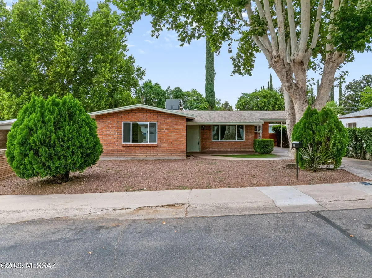 215 W Kolver, Nogales, AZ 85621 - #1