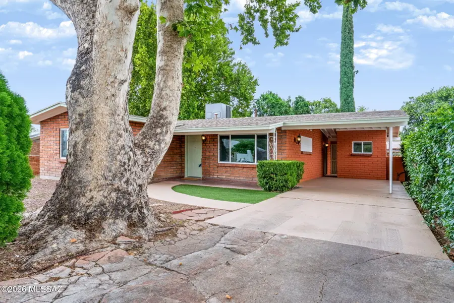 215 W Kolver, Nogales, AZ 85621 - #3