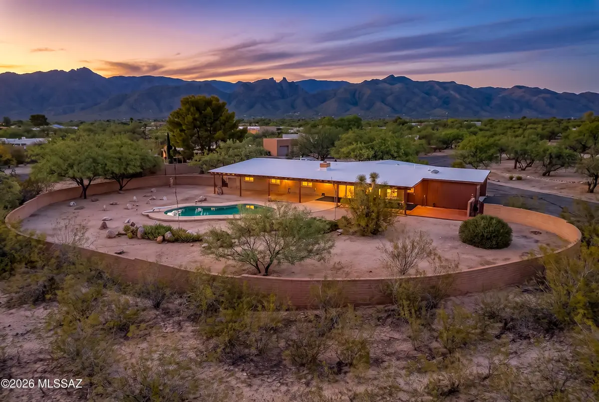 8900 E Tano, Tucson, AZ 85749 - #1
