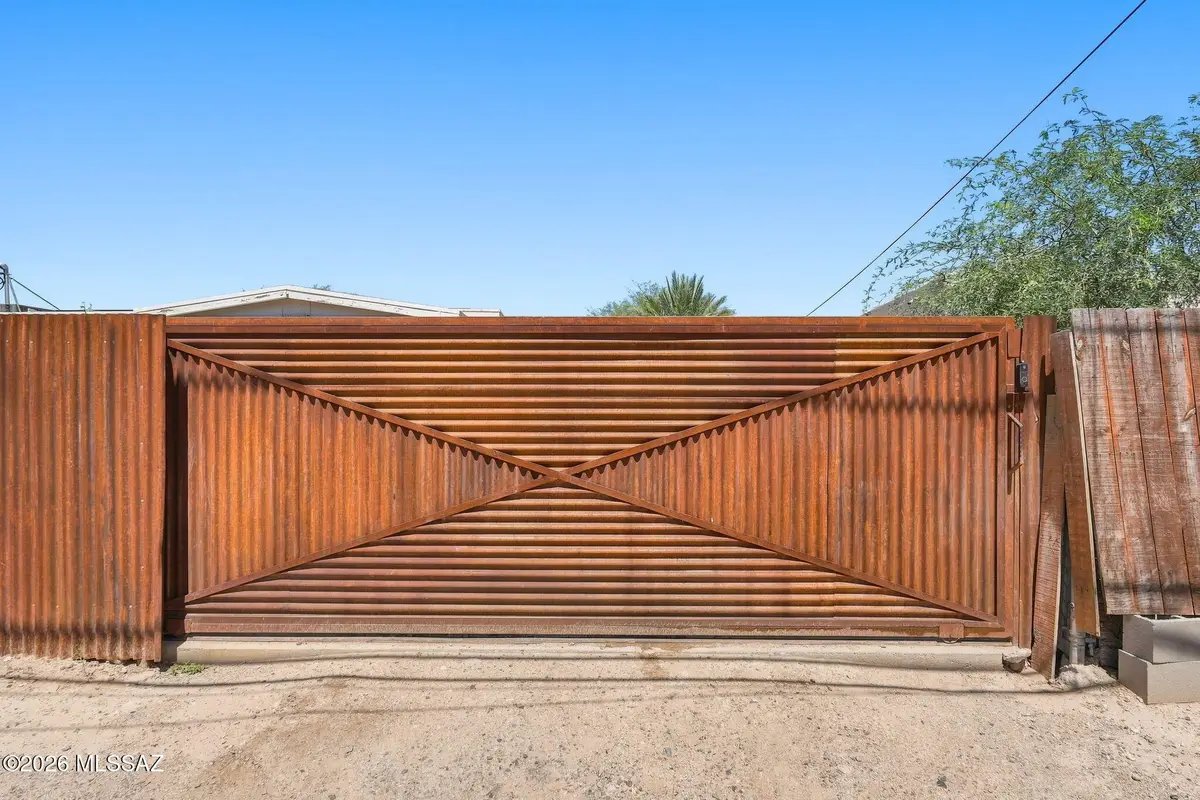 650 W 44th, Tucson, AZ 85713 - #1