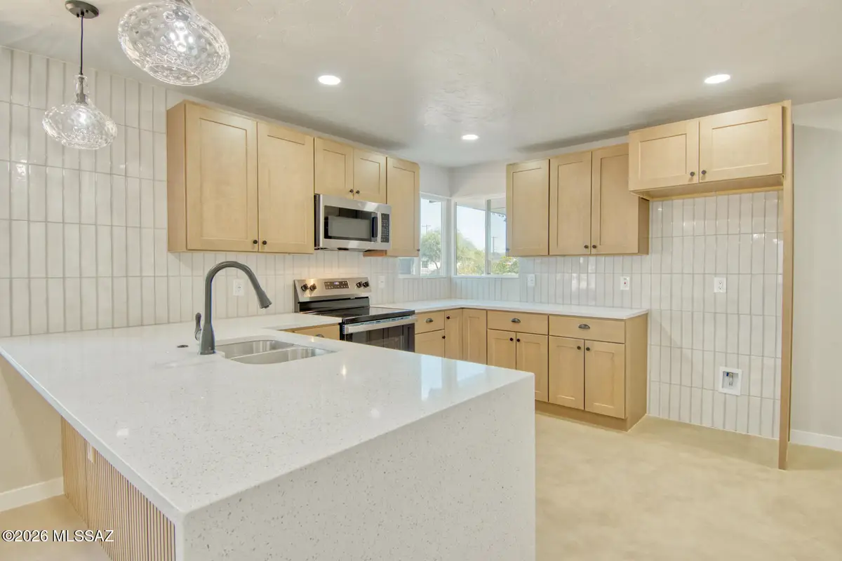4818 E Eastland, Tucson, AZ 85711 - #1