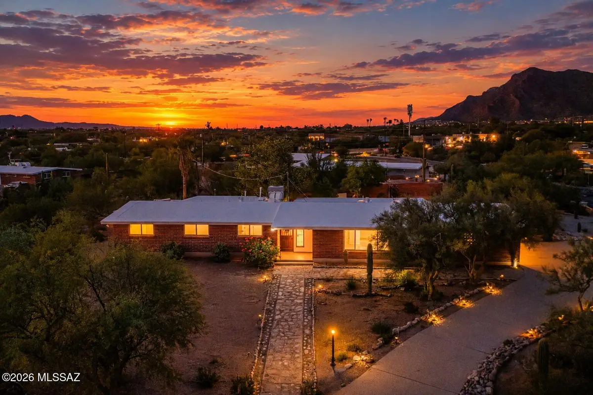 6337 N Pomona, Tucson, AZ 85704 - #1