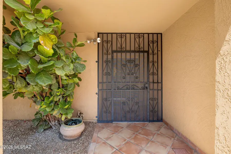 5617 N Camino Del Sol, Tucson, AZ 85718 - #2