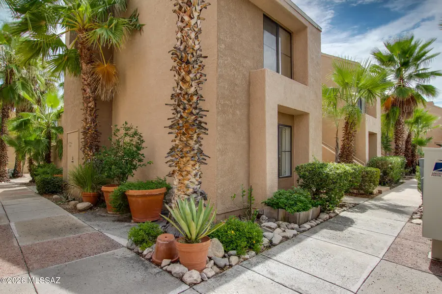 5675 N Camino Esplendora, Tucson, AZ 85718 - #2