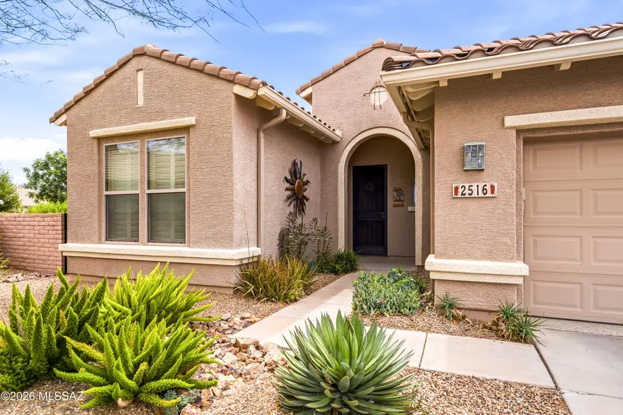 2516 E Skywalker, Green Valley, AZ 85614 - #2