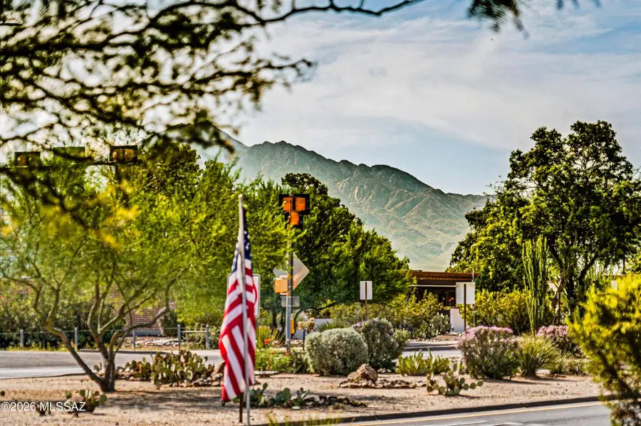 184 S La Caada, Green Valley, AZ 85614 - #2