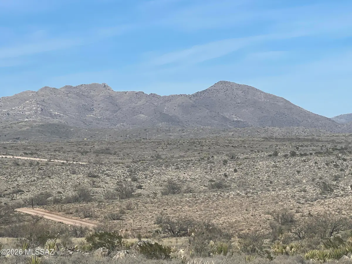 25051 E Low, Benson, AZ 85602 - #1