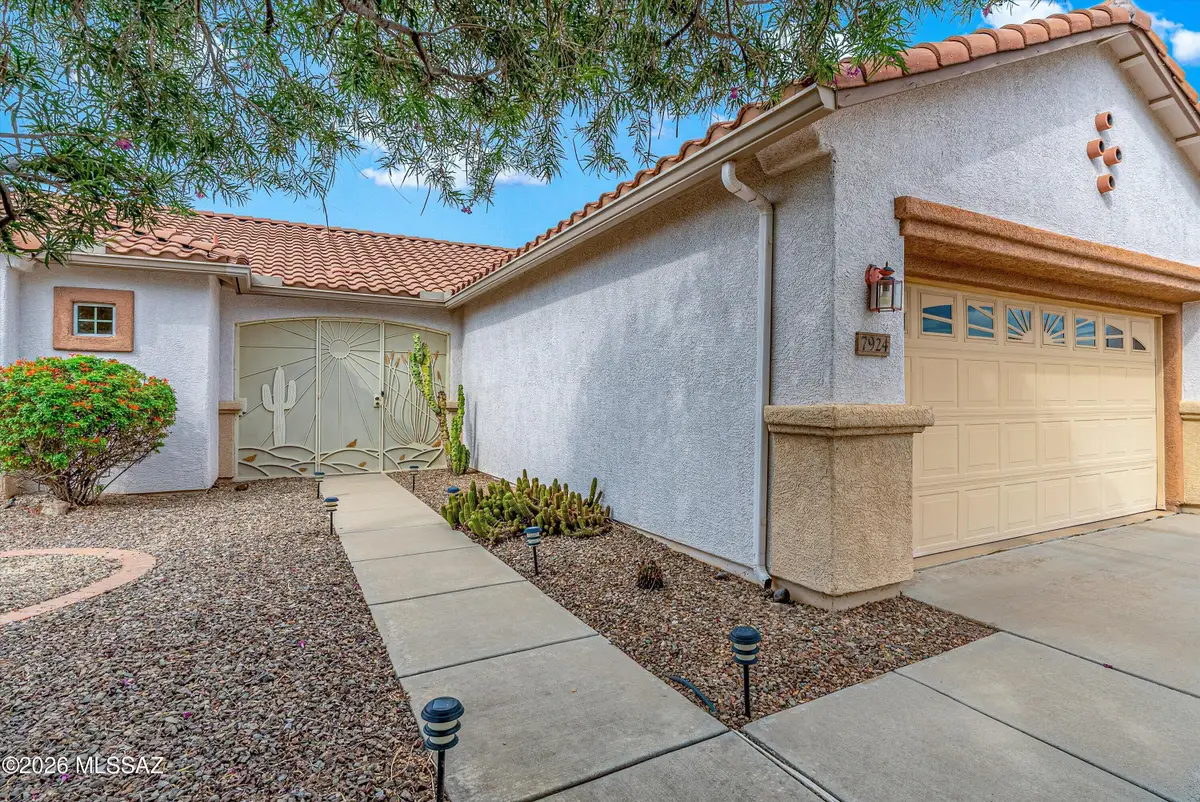 7924 W Blue Heron, Tucson, AZ 85743 - #1