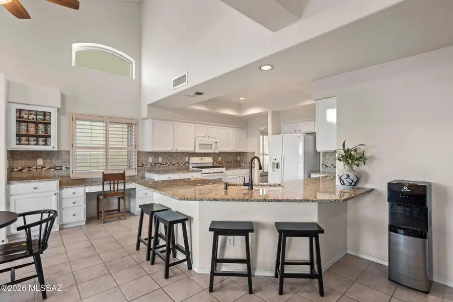 8350 N Westcliff, Tucson, AZ 85743 - #3