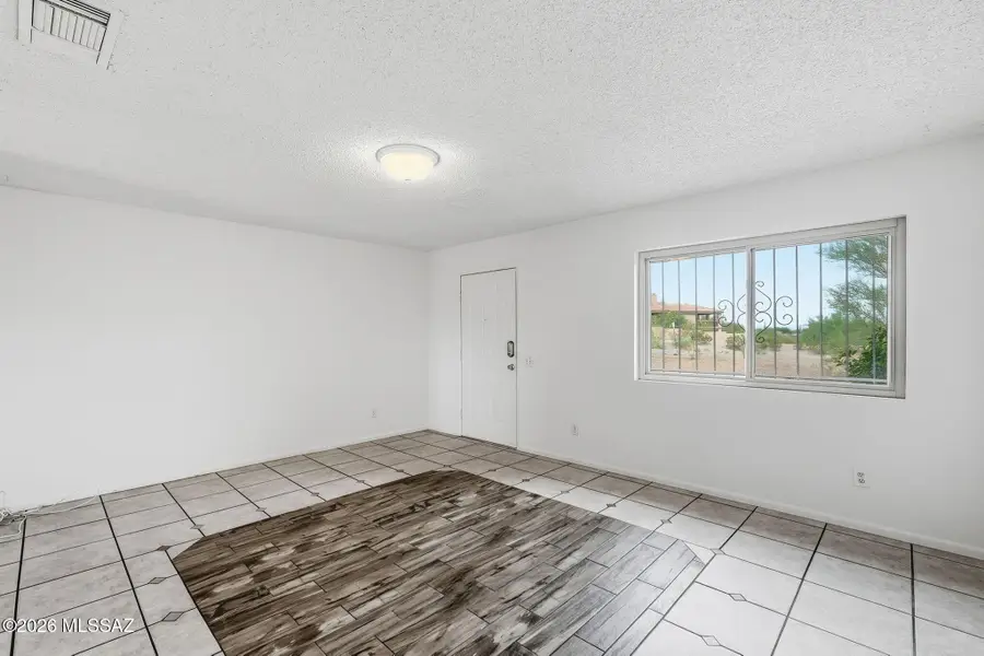 2604 W Ironcrest, Tucson, AZ 85745 - #2