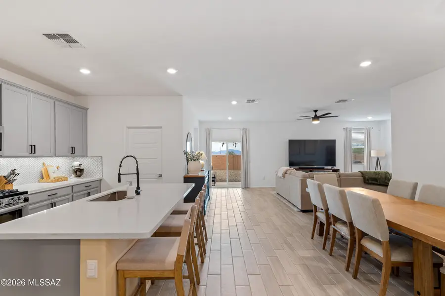 4951 E Wash Overlook, Tucson, AZ 85706 - #3